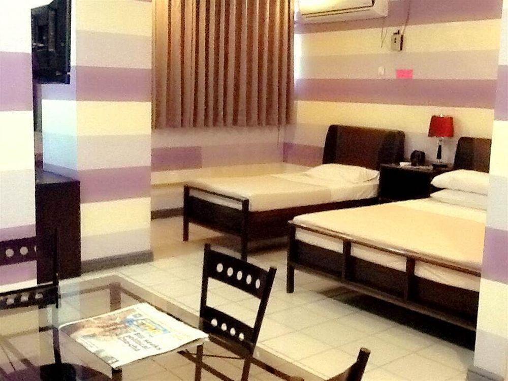 Hotel Tiffany Laoag Eksteriør billede