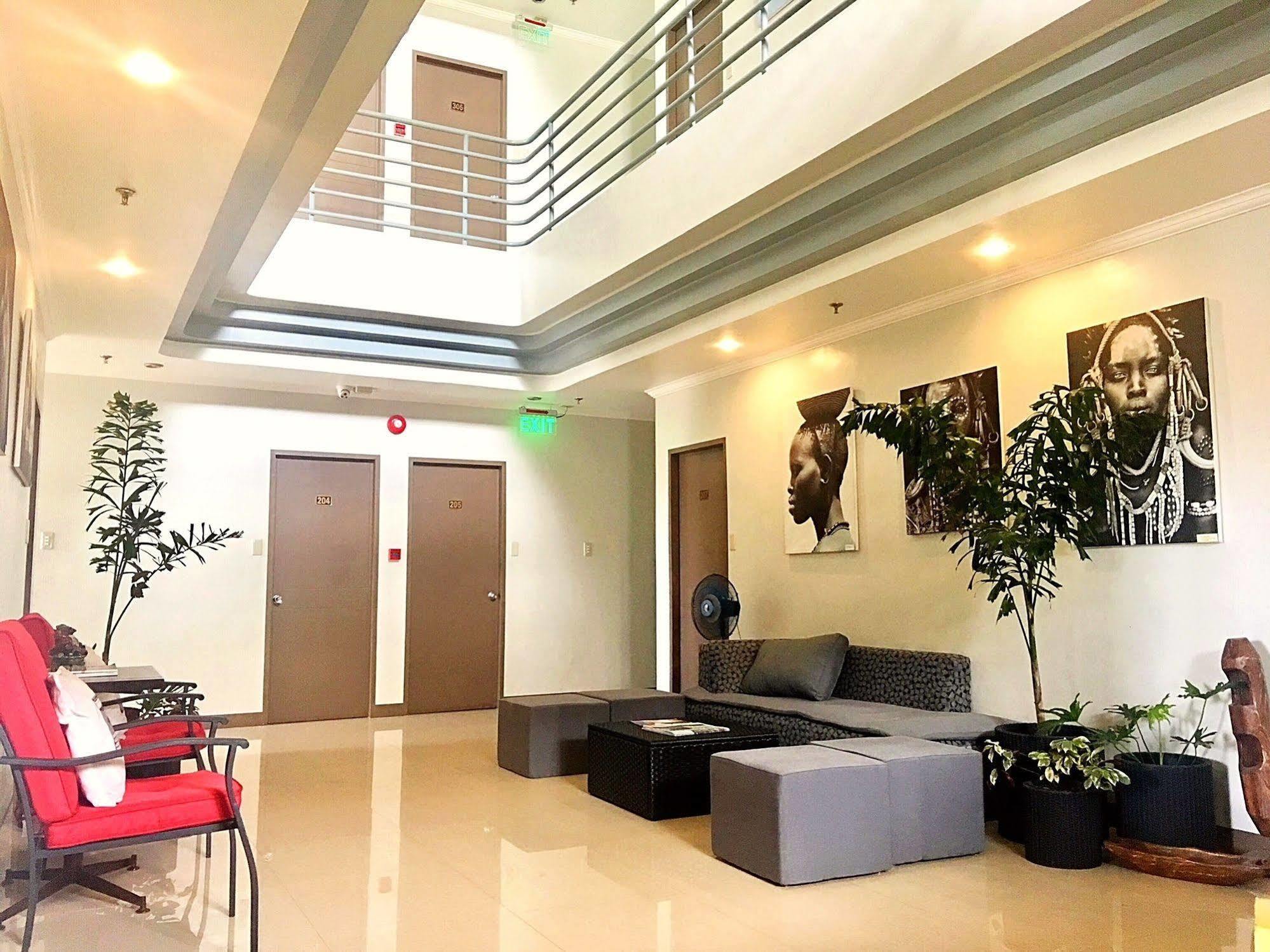 Hotel Tiffany Laoag Eksteriør billede