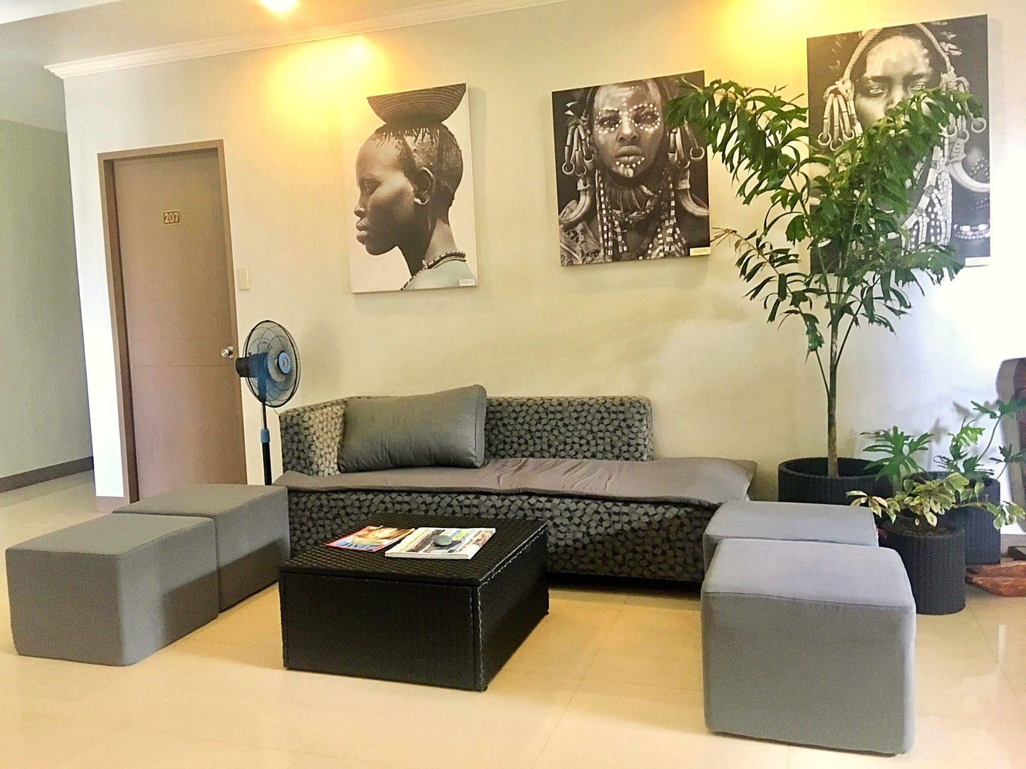 Hotel Tiffany Laoag Eksteriør billede