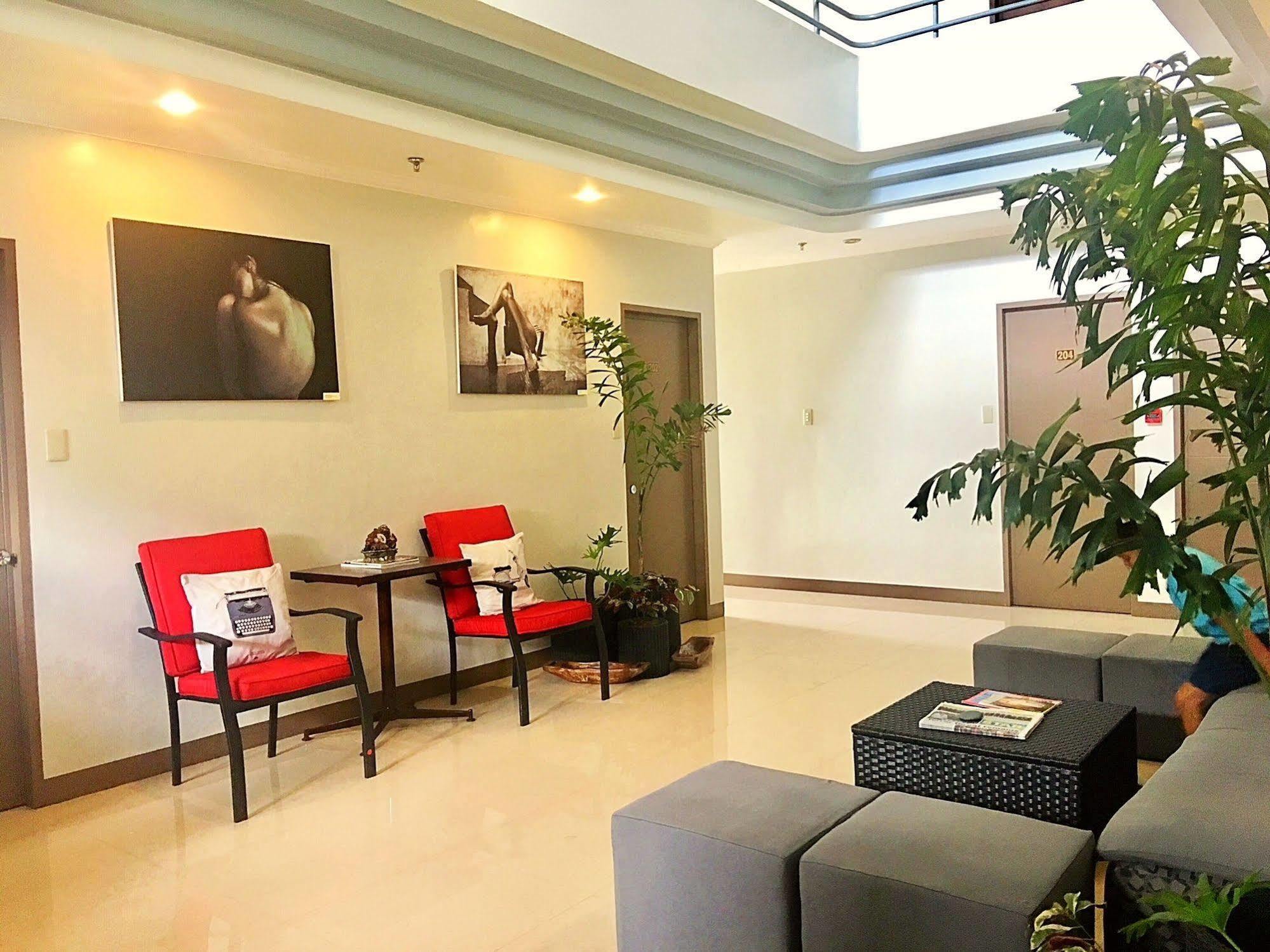 Hotel Tiffany Laoag Eksteriør billede